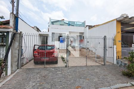 Casa à venda com 160m², 3 quartos e 2 vagasFachada