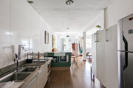 Casa à venda com 160m², 3 quartos e 2 vagasCozinha