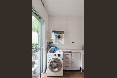 Casa à venda com 160m², 3 quartos e 2 vagasÁrea de serviço