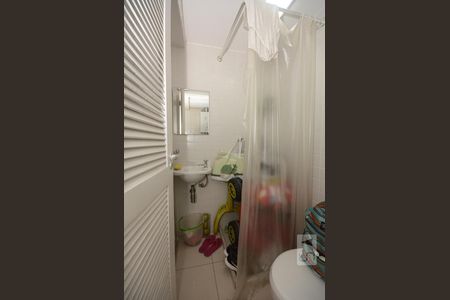 Apartamento para alugar com 136m², 3 quartos e 2 vagasBanheiro de Serviço