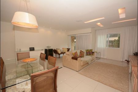 Sala de apartamento para alugar com 3 quartos, 136m² em Jacarepaguá, Rio de Janeiro