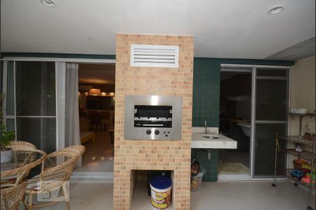 Apartamento para alugar com 136m², 3 quartos e 2 vagasVaranda