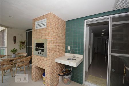 Apartamento para alugar com 136m², 3 quartos e 2 vagasVaranda