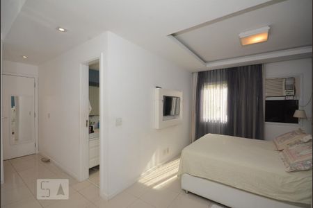 Apartamento para alugar com 136m², 3 quartos e 2 vagasSuíte