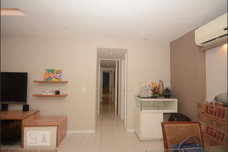 Sala de apartamento para alugar com 3 quartos, 136m² em Jacarepaguá, Rio de Janeiro