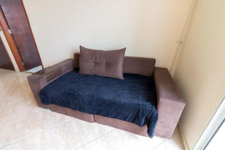 Sala - sofá de apartamento para alugar com 2 quartos, 52m² em Jardim Vila Galvão, Guarulhos