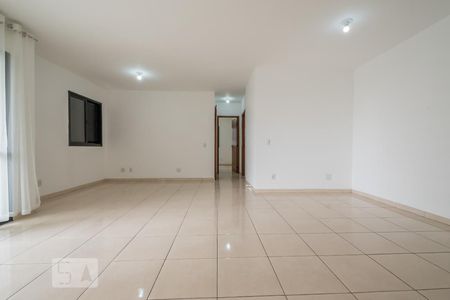 Sala de apartamento para alugar com 3 quartos, 117m² em Santo Amaro, São Paulo