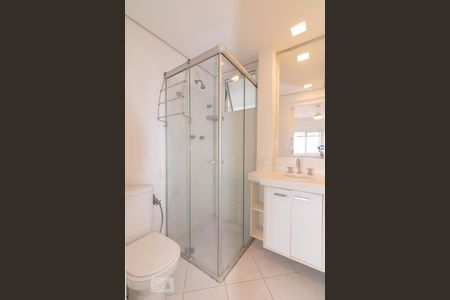 Banheiro  Suíte de apartamento para alugar com 2 quartos, 72m² em Vila Olímpia, São Paulo