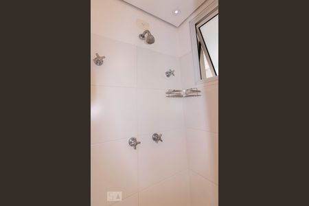 Banheiro  Suíte de apartamento para alugar com 2 quartos, 72m² em Vila Olímpia, São Paulo