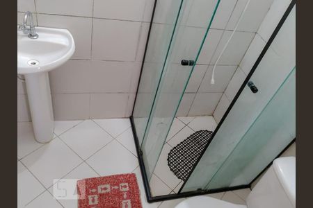 Banheiro de kitnet/studio para alugar com 1 quarto, 30m² em Campos Elíseos, São Paulo