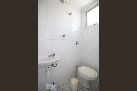 Banheiro de Serviço de apartamento para alugar com 2 quartos, 89m² em Alto da Lapa, São Paulo