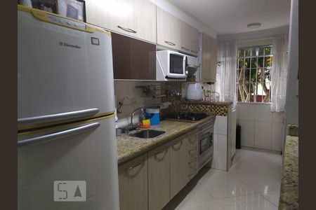 Cozinha  de apartamento para alugar com 2 quartos, 58m² em Pestana, Osasco