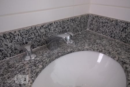 Apartamento para alugar com 69m², 3 quartos e 1 vagaBanheiro - Torneira