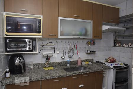 Cozinha de casa à venda com 2 quartos, 77m² em Curicica, Rio de Janeiro