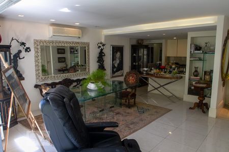 Sala de apartamento para alugar com 3 quartos, 148m² em Ipanema, Rio de Janeiro