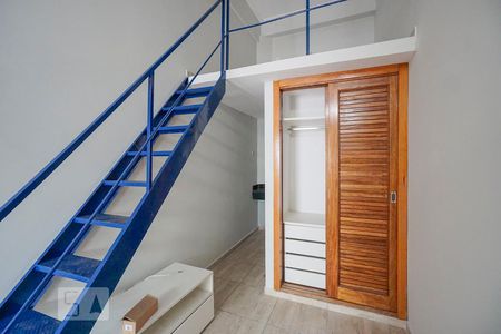 Sala de kitnet/studio para alugar com 1 quarto, 18m² em Luz, São Paulo