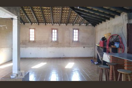 Casa à venda com 240m², 5 quartos e 1 vagaCasa 1