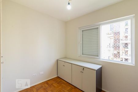 Segundo dormitório de apartamento para alugar com 2 quartos, 70m² em Vila Uberabinha, São Paulo