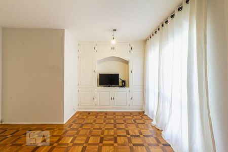 Sala de apartamento para alugar com 2 quartos, 70m² em Vila Uberabinha, São Paulo