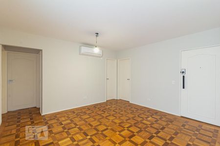 Sala de apartamento para alugar com 2 quartos, 70m² em Vila Uberabinha, São Paulo