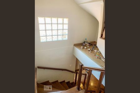 Casa para alugar com 300m², 4 quartos e 2 vagasCorredor