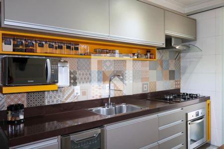 Cozinha de apartamento para alugar com 2 quartos, 72m² em Barcelona, São Caetano do Sul