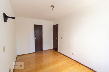 Quarto 2 de apartamento para alugar com 2 quartos, 80m² em Vila Izabel, Curitiba