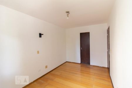 Quarto 2 de apartamento para alugar com 2 quartos, 80m² em Vila Izabel, Curitiba