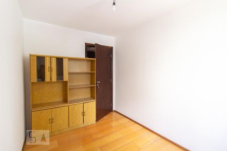 Quarto 2 de apartamento para alugar com 2 quartos, 80m² em Vila Izabel, Curitiba