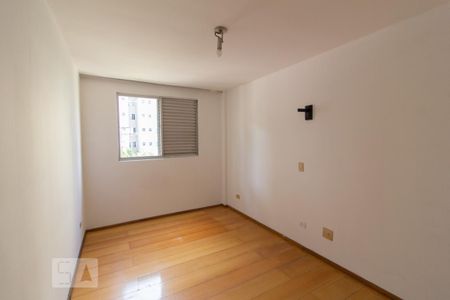 Quarto 2 de apartamento para alugar com 2 quartos, 80m² em Vila Izabel, Curitiba