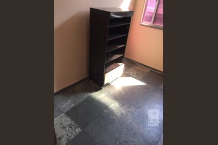 Quarto 2 de apartamento para alugar com 2 quartos, 50m² em Taquara, Rio de Janeiro