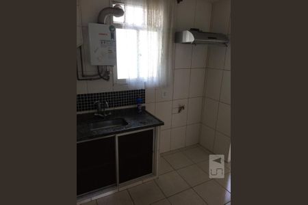 Cozinha de apartamento para alugar com 2 quartos, 50m² em Taquara, Rio de Janeiro