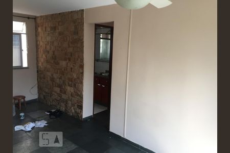 Sala de apartamento para alugar com 2 quartos, 50m² em Taquara, Rio de Janeiro