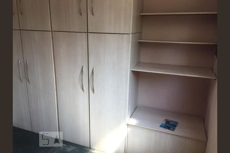 Quarto 1 de apartamento para alugar com 2 quartos, 50m² em Taquara, Rio de Janeiro