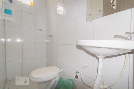 Banheiro de casa para alugar com 1 quarto, 40m² em Boqueirão, Curitiba