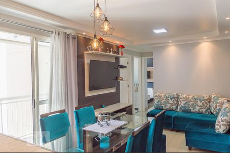 Sala de apartamento à venda com 2 quartos, 50m² em Piraporinha, Diadema