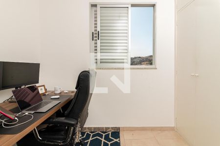 Apartamento à venda com 3 quartos, 52m² em Estoril, Belo Horizonte