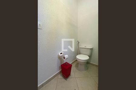 Casa para alugar com 180m², 2 quartos e 3 vagasBanheiro da suíte 1