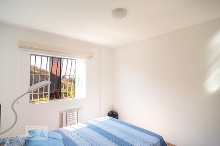 Quarto 2 de apartamento para alugar com 2 quartos, 57m² em Engenhoca, Niterói