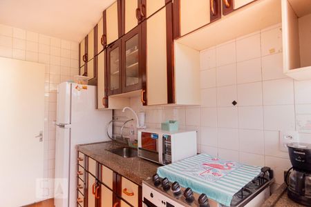 Cozinha  de apartamento para alugar com 2 quartos, 57m² em Engenhoca, Niterói