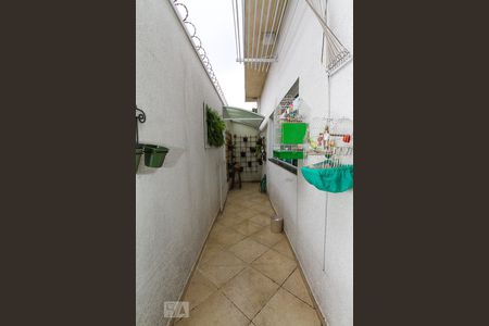 Casa à venda com 620m², 3 quartos e 5 vagasCorredor externo