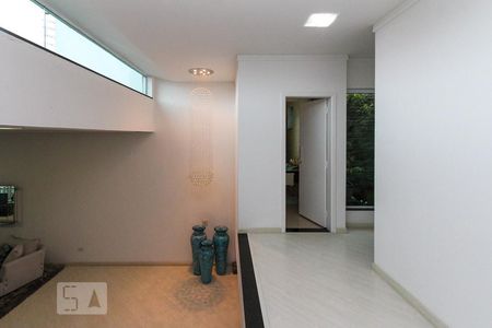Casa à venda com 620m², 3 quartos e 5 vagasHall dos Quarto