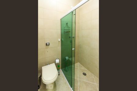 Casa à venda com 620m², 3 quartos e 5 vagasBanheiro 02