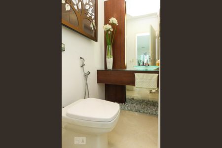 Casa à venda com 620m², 3 quartos e 5 vagasLavabo