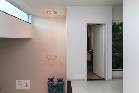 Casa à venda com 620m², 3 quartos e 5 vagasHall dos Quarto