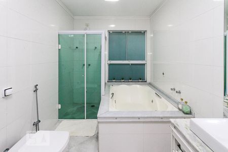 Casa à venda com 620m², 3 quartos e 5 vagasBanheiro de Suíte 03