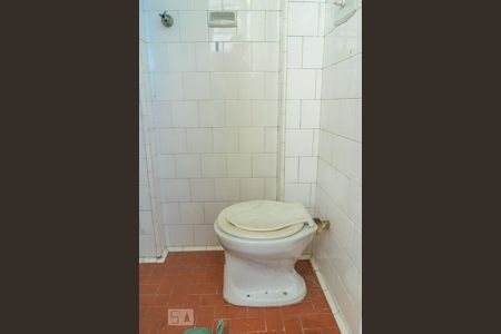 Apartamento para alugar com 68m², 2 quartos e sem vaga Apartamento para alugar com 68m², 2 quartos e sem vagaBanheiro de Serviço