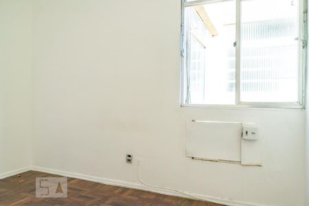 Quarto 1 de apartamento para alugar com 2 quartos, 68m² em Olaria, Rio de Janeiro