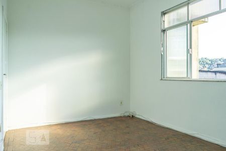 Sala de apartamento para alugar com 2 quartos, 68m² em Olaria, Rio de Janeiro