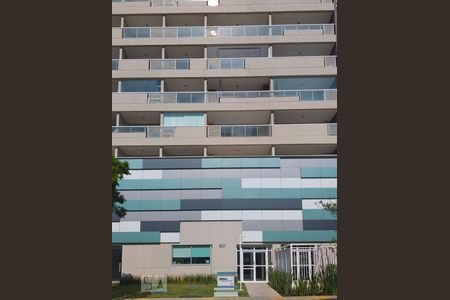 Studio para alugar com 24m², 1 quarto e 1 vaga Studio para alugar com 24m², 1 quarto e 1 vagaFachada